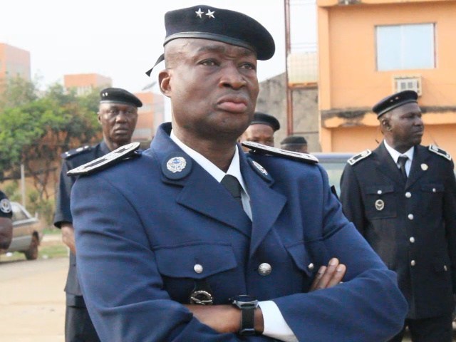 AVANCEMENT EN GRADES A LA POLICE : le Général Baffoé accusé de favoritisme