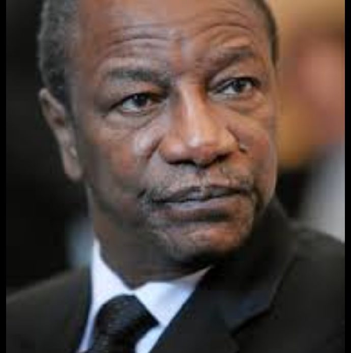 Guinée : Alpha Condé procède à un mini-remaniement de son gouvernement