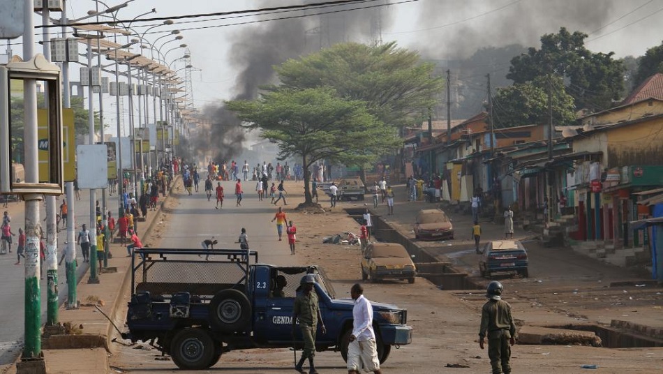 Conakry : vive tension après l’enterrement de 8 jeunes au célèbre cimetière de Bambéto