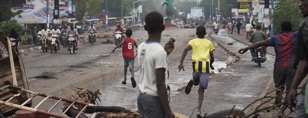 Mali : 5 questions pour comprendre la crise politique et sécuritaire qui embrase Bamako