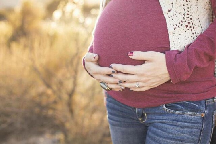 États-Unis. Elle affirme être tombée enceinte sans jamais avoir eu de rapport sexuel