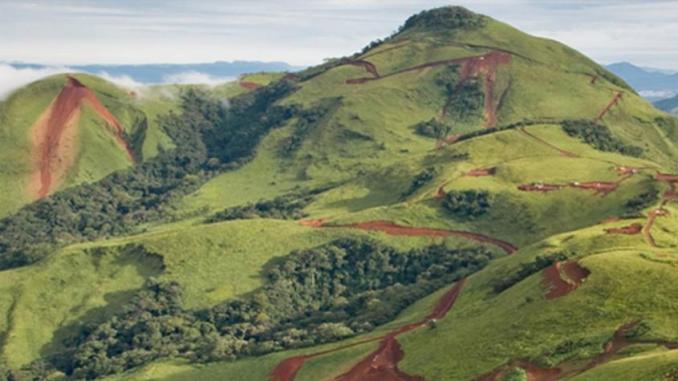 La Guinée se place au rang de 2e pays exportateur de bauxite dans le monde (PM)