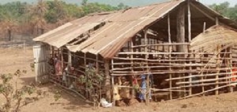 Le ministre Bano Barry révèle qu’il ‘’y a 1118 écoles hangars en Guinée’’