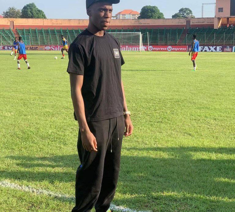 Stade du 28 septembre : Moriba Kourouma, nouveau joueur du Syli, présenté au public