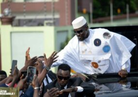 Victoire écrasante de Mamadi Doumbouya à la présidentielle guinéenne