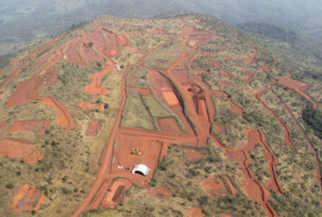 Guinée: des milliers de travailleurs du méga-projet minier de Simandou se retrouvent sans emploi