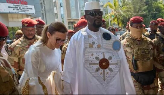 Fin 2025 : le Général Doumbouya rompt avec une pratique étatique traditionnelle 