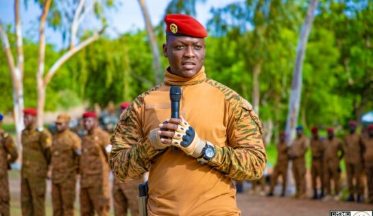 Burkina Fasso : le Gouvernement dissout les partis politiques