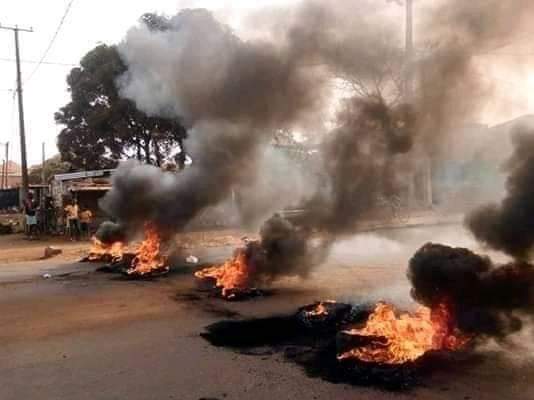 Journée de manif en Guinée : le gouvernement dresse un premier bilan qui se résume aux vandalismes