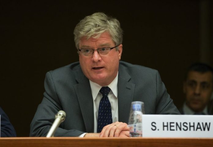 Tribune de l’Ambassadeur des USA en Guinée, Simon Henshaw: l’importance de solides valeurs démocratiques pour faciliter la lutte contre une pandémie !