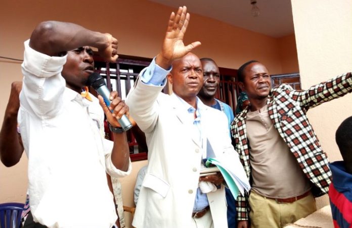 Guinée: Aboubacar Soumah finit par “abdiquer” sur les 8 millions…