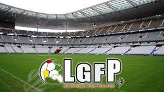 Football: les championnats nationaux de Ligue 1 et 2 risquent de mourir faute de financements
