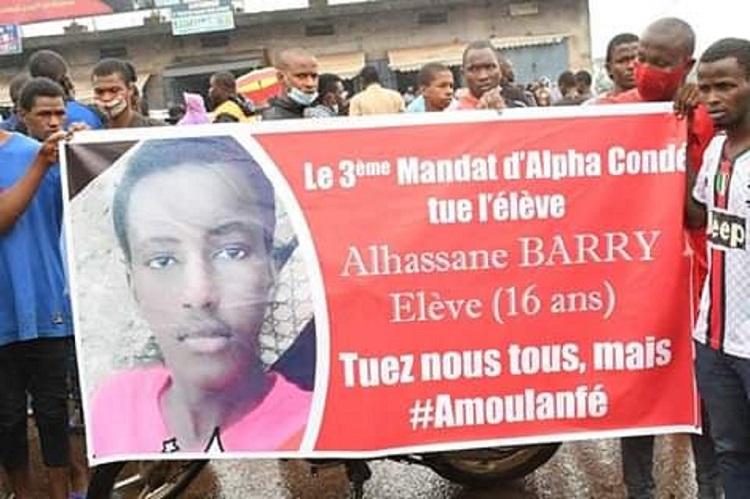 Une énième victime des manifestations politiques enterrée à Conakry