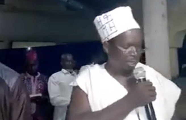 Guinée : l’imam qui veut prier en malinké