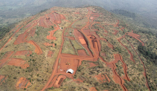 Guinée: des milliers de travailleurs du méga-projet minier de Simandou se retrouvent sans emploi